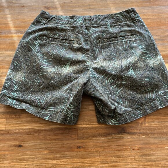 Lee Midrise fit chino preppy‎ tropical palm print short size 6 medium - Picture 2 of 6
